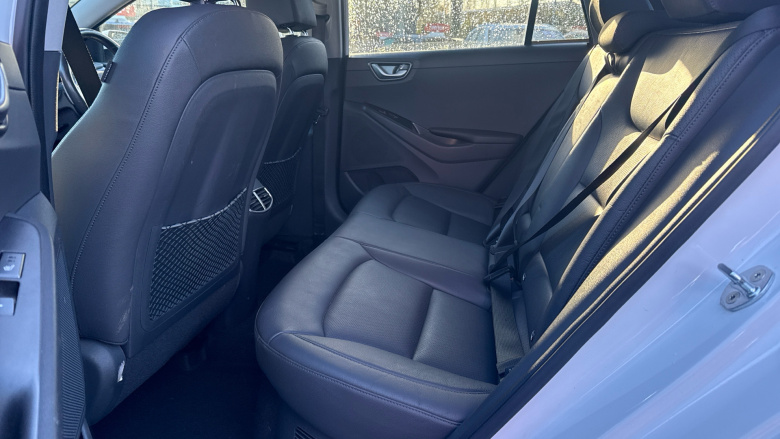 Hyundai IONIQ 1.6 GDi Hybrid Premium SE 5dr DCT Hybrid Hatchback